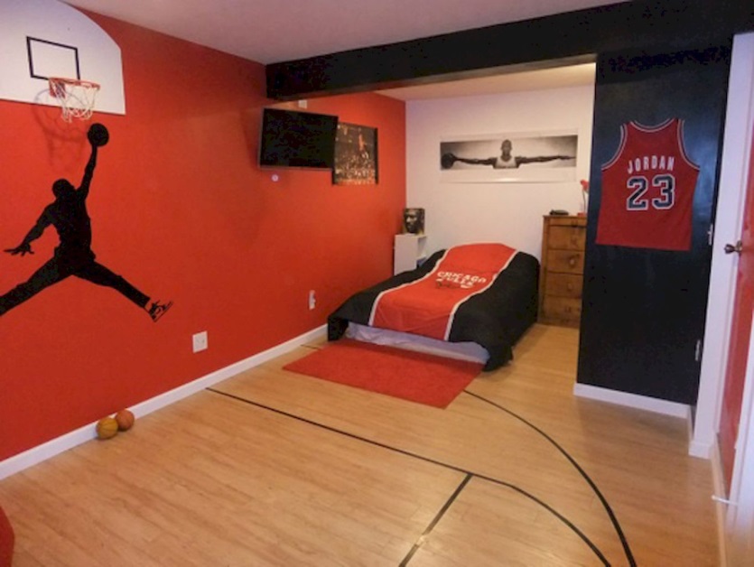 Basketball Maniac Bedroom