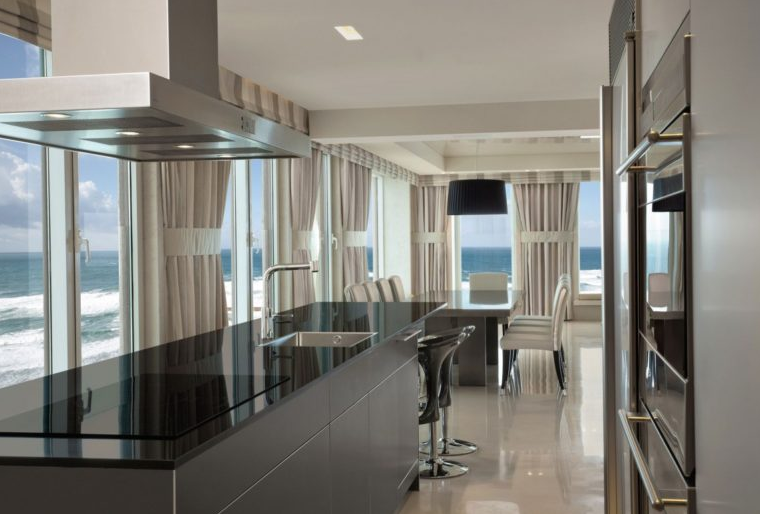 Luxurious Open Kitchen Luxurious Open Kitchen